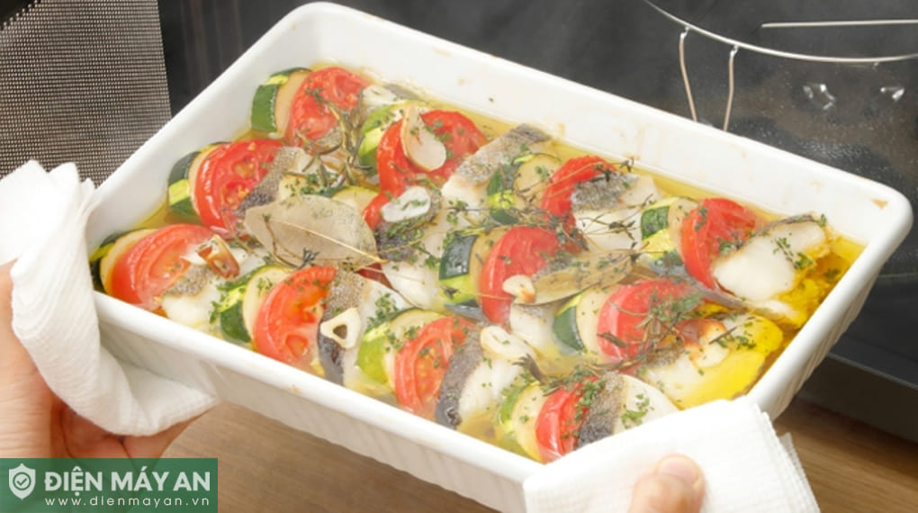 Lò vi sóng Panasonic NN-GD35QBYUE